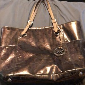 Michael kors purse